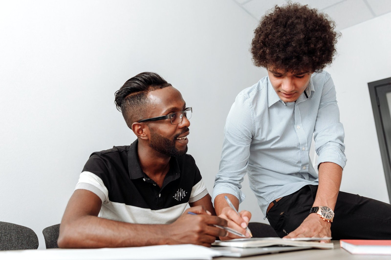 How to become a Copywriter: 12 Proven Steps to Doing it Right